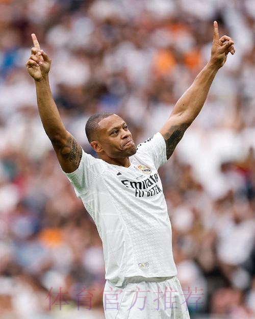 阿斯:本赛季在罗马9球6助 皇马满意马约拉尔表现 阿斯:本赛季在罗马9球6助 皇马满意马约拉尔表现