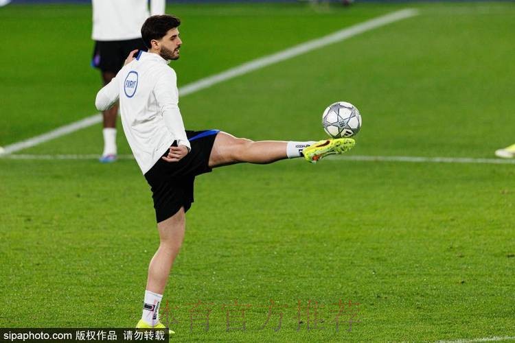 法媒:皇马也在关注本纳塞尔 将与其他豪门竞争 法媒:皇马也在关注本纳塞尔 将与其他豪门竞争